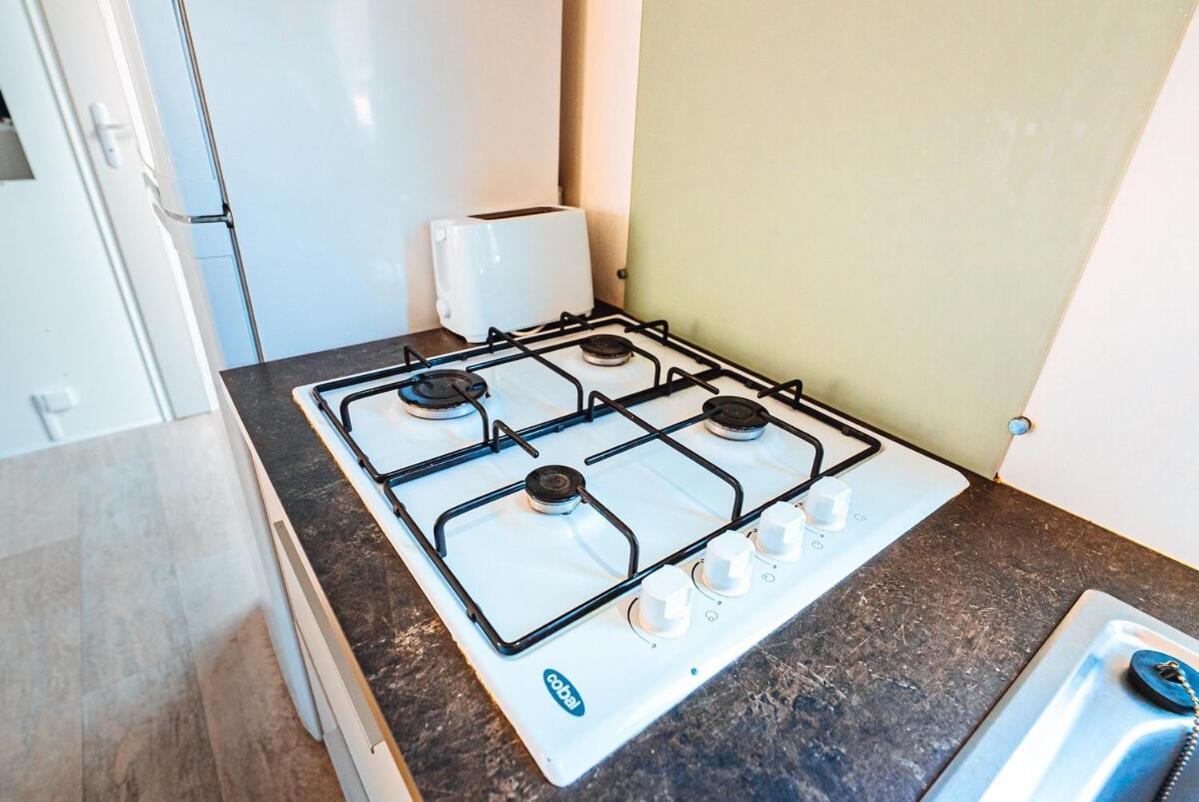 Bungalow 3 Chambres Pour 6 Pers Avec Climatisation Camping 3 Etoiles سامووه المظهر الخارجي الصورة