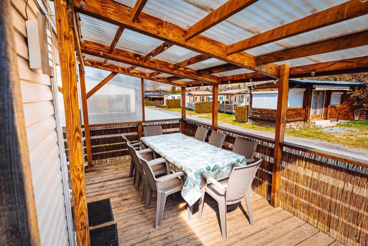 Bungalow 3 Chambres Pour 6 Pers Avec Climatisation Camping 3 Etoiles سامووه المظهر الخارجي الصورة